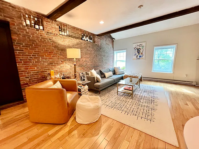 96 Commercial St #3 — Photo 4