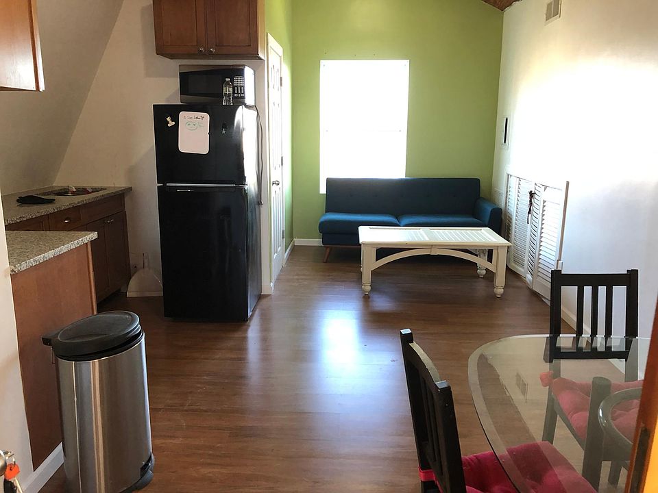 2nd image of 212 Belgrove Dr Floor 3