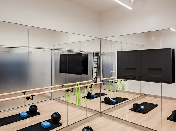 343 Gold Street image 22 of 35