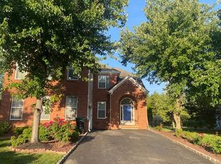14 Barlow Ct, Plainsboro, NJ