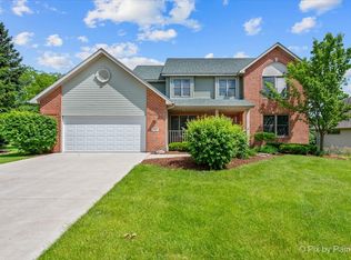 595 Walnut Ct, Antioch, IL 60002