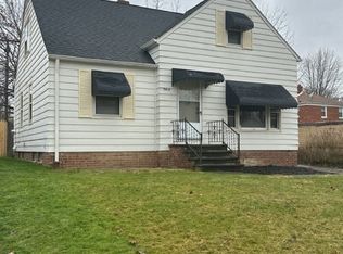 5418 Elmwood Ave, Maple Heights, OH 44137