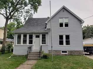 620 8th Ave N, Clear Lake, IA 50428