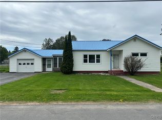 35 Madison St, Carthage, NY 13619