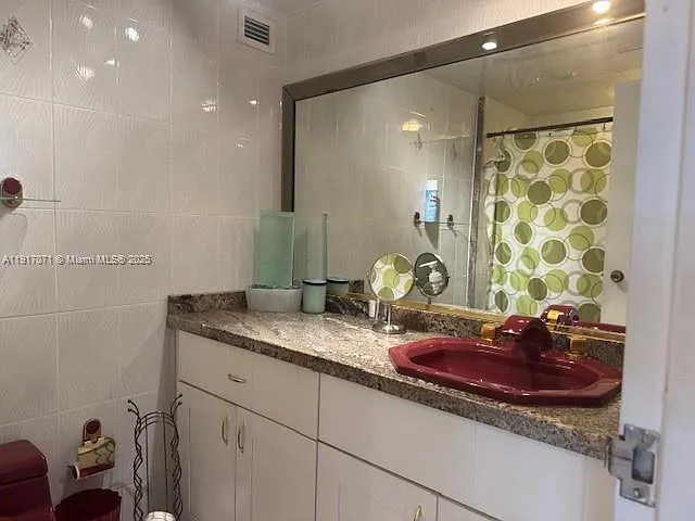 5401 Collins Ave #931 — Photo 19