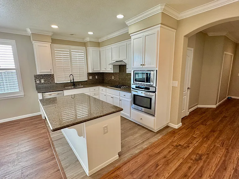 7617 Millport Dr — Photo 3