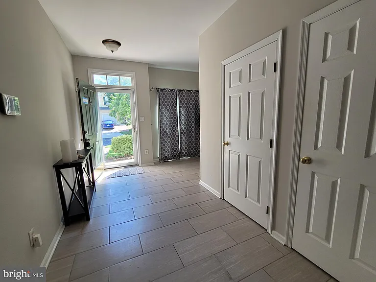 10 Bridle Ct — Photo 4