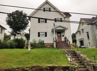 207 Center Ave #1, Burgettstown, PA 15021