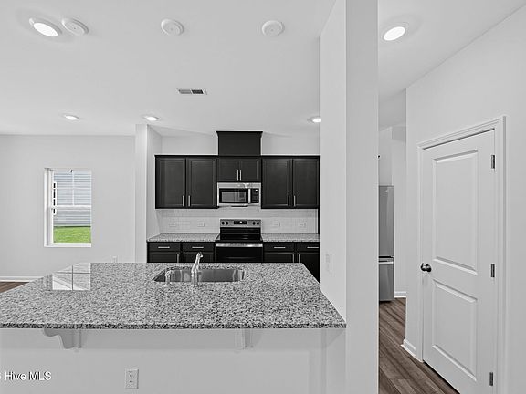 5th image of 5906 Mill Stone Way W