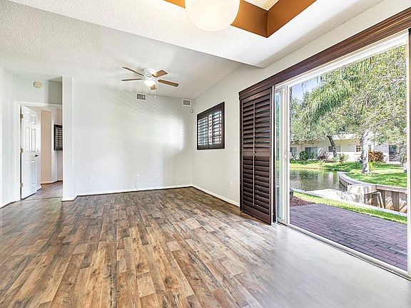 4th image of 576 7th Sq APT 101