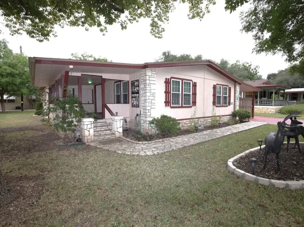 70 Pecan Dr S, Kerrville, TX 78028