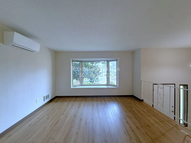 120 SE 176th Pl — Photo 26