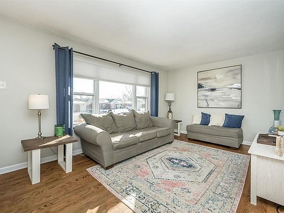 5th image of 9415 High Hill Ct