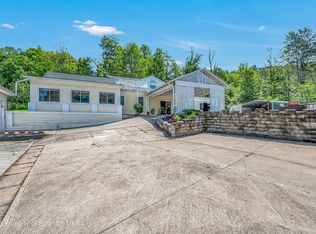 831 Montdale Rd, Scott Township, PA 18447