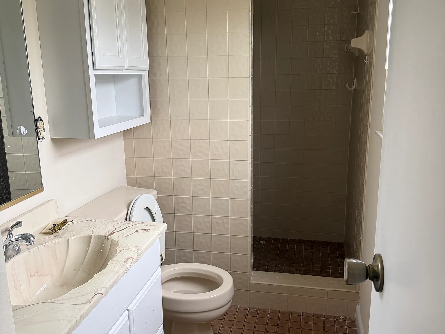 3 bed, 2.5 bath, 1977 sqft, $2,500 — Photo 4