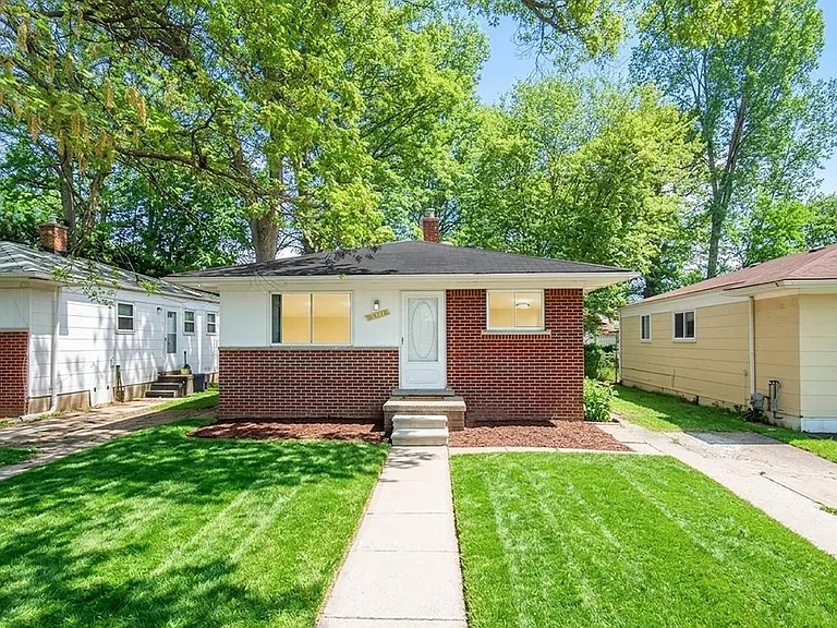 4236 Joliet Ave — Photo 1