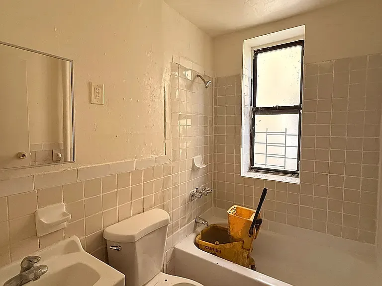 4627 Park Ave #3 — Photo 7