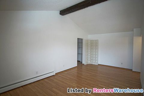 4th image of 922 Westbrooke Way APT 8