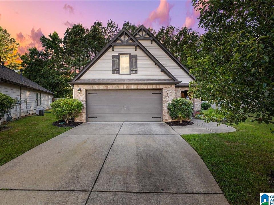 1st image of 305 Reed Way