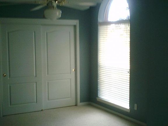 3rd image of 2544 Holley Ct