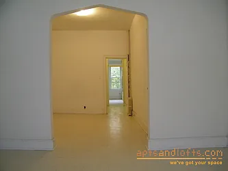 Rented by aptsandlofts.com