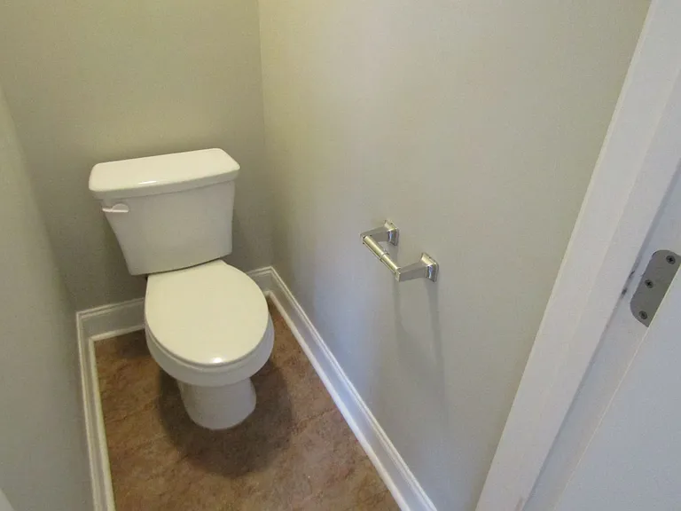 209 Ash Blvd — Photo 25