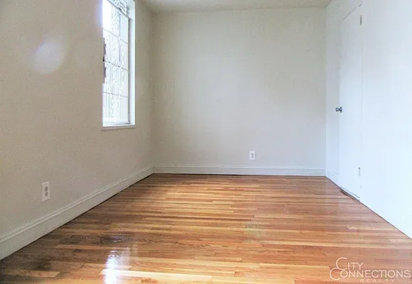 Rented by City Connections Realty | media 18