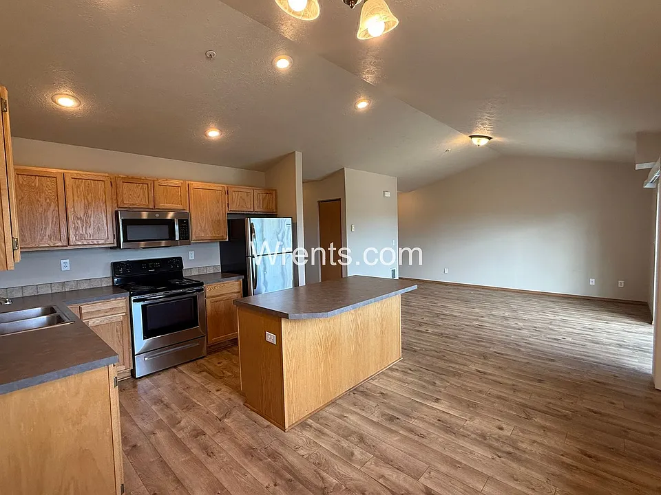 403 S Eastern Rd #304