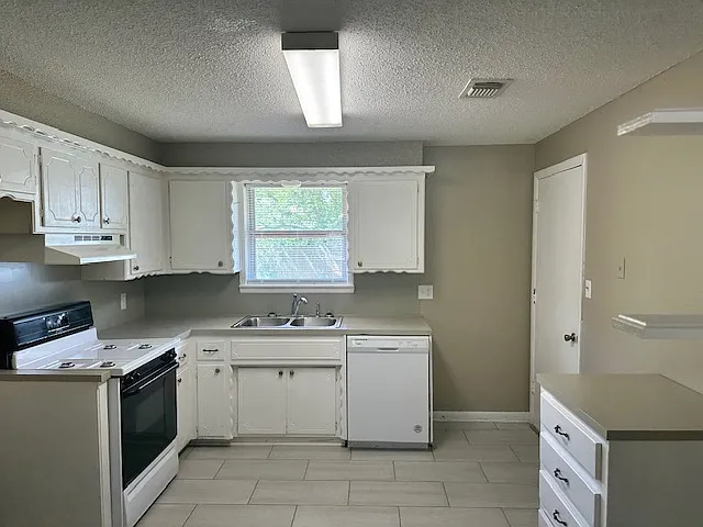721 N Bristow Ave — Photo 6