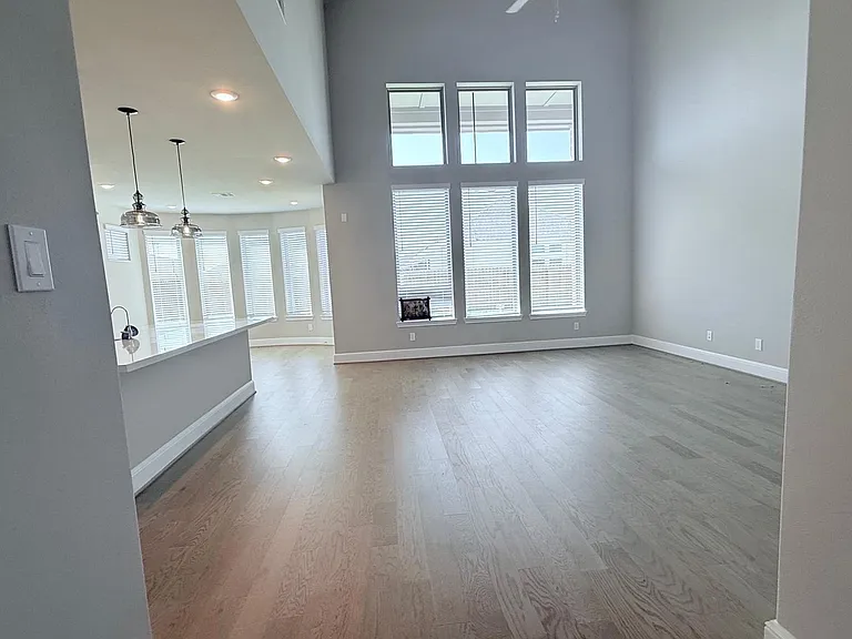 4934 Dickens Landing Dr — Photo 8