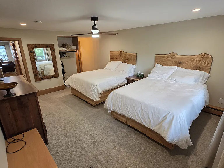 Bedroom towards Full Bathroom
