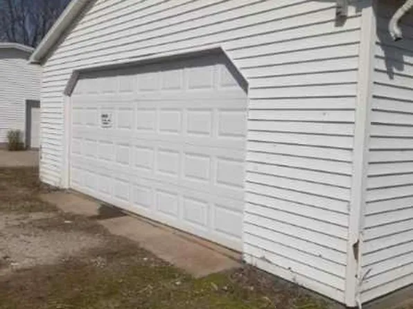 1414 Pringle St, Henderson, KY 42420