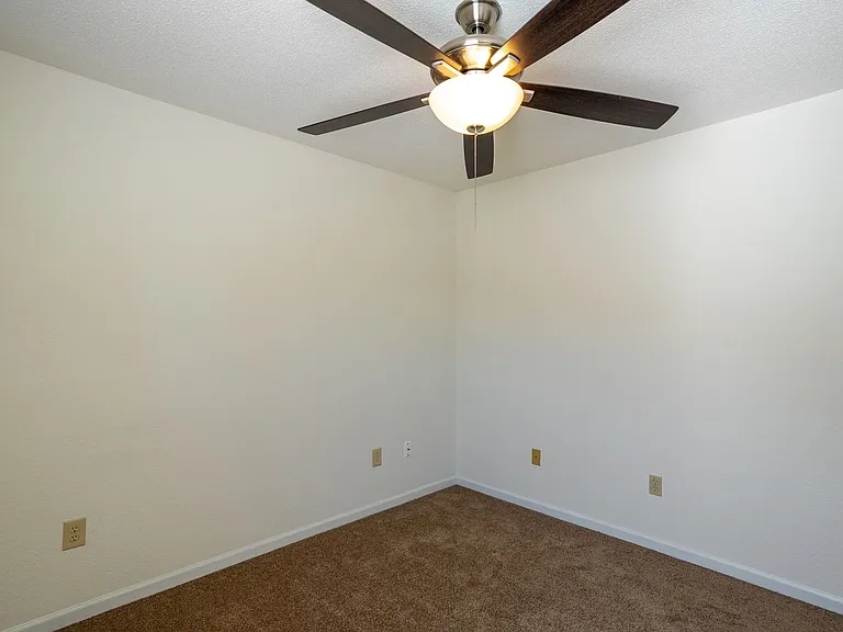 4401-4403 Cheryl Ct. — Photo 36