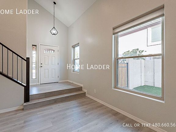 3rd image of 3631 E Rosemonte Dr