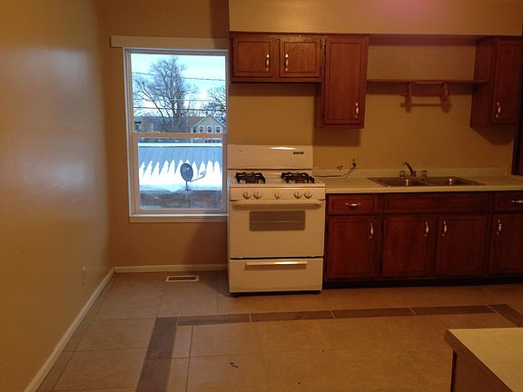 2nd image of 1033 S 30th Ave #2
