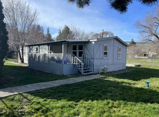1079 Chenoweth Loop W, The Dalles, OR 97058