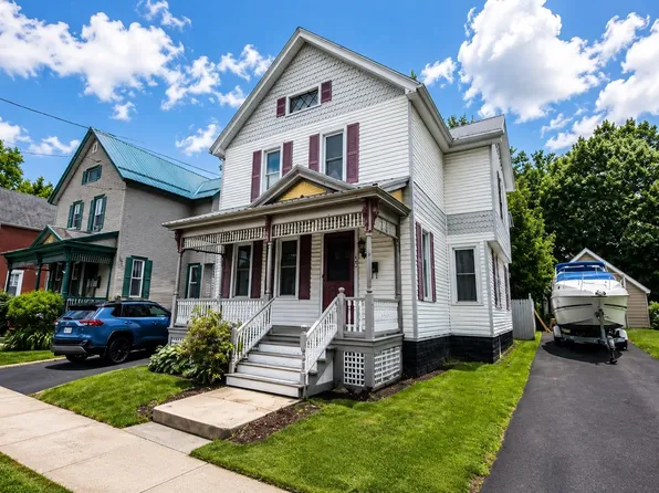 623 Elizabeth St, Ogdensburg, NY 13669
