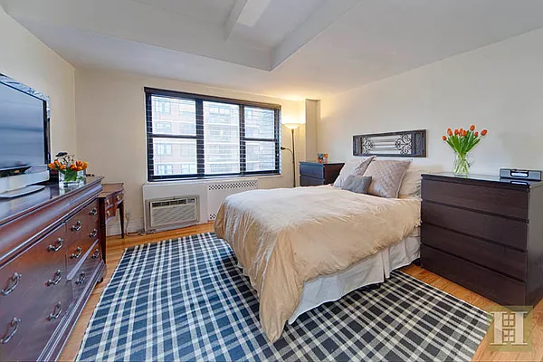 Sold by Halstead Real Estate | media 2