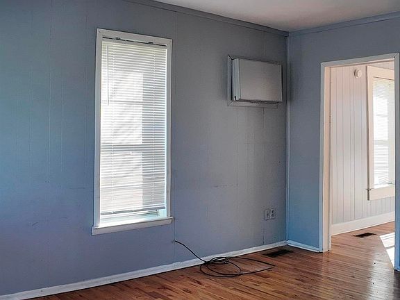 5th image of 731 7th St