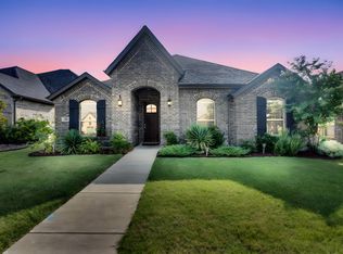88 River Oaks Blvd, Waxahachie, TX 75165