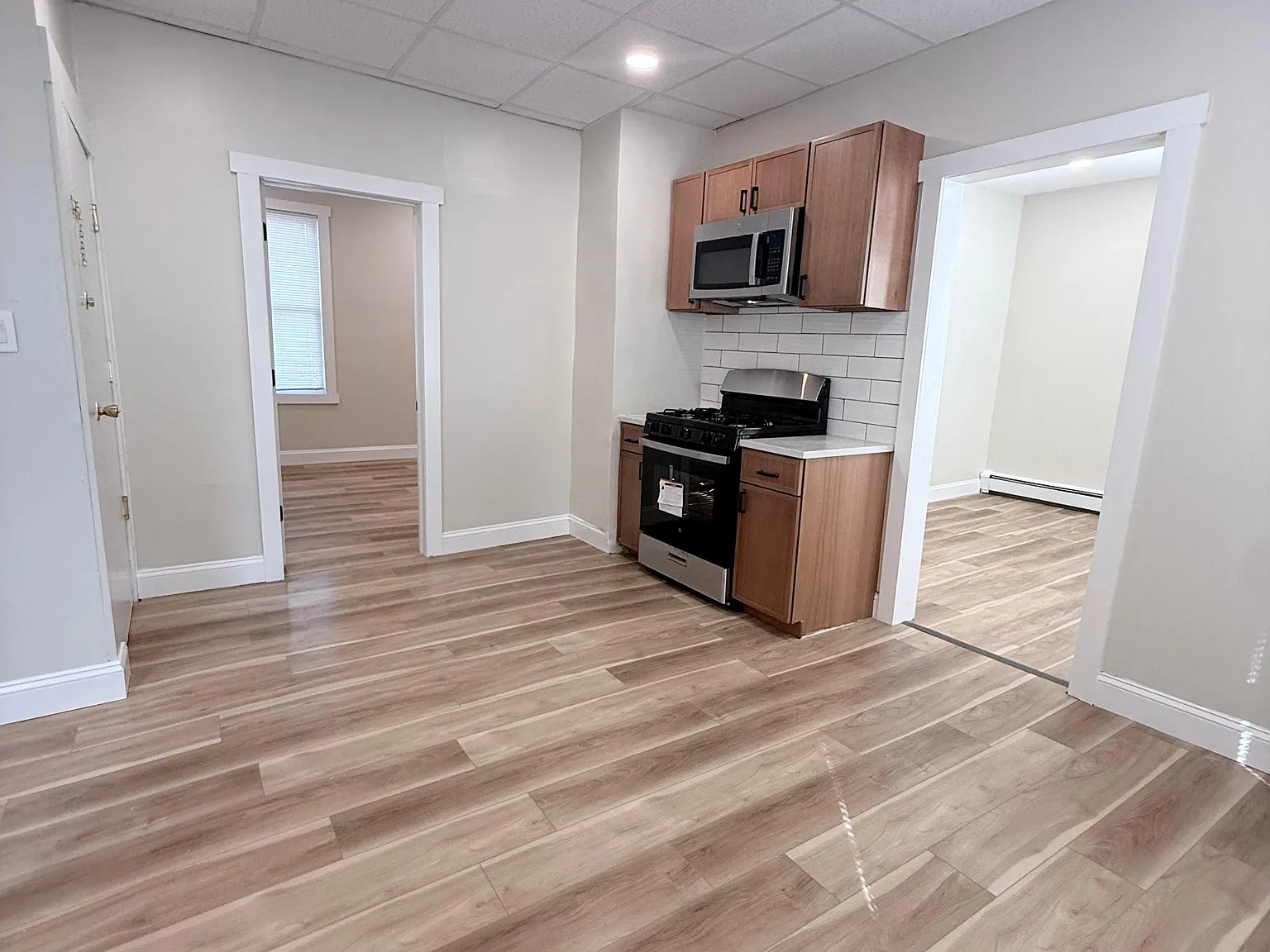 2 bed, $1,895 — Photo 1