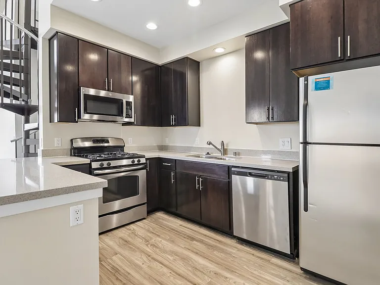 Floorplan I 3br, 2ba loft