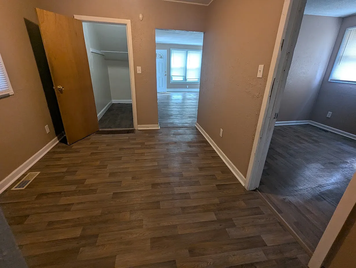3 bed, 1140 sqft, $850 — Photo 4