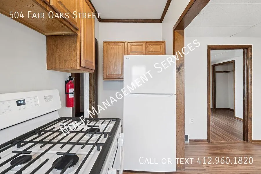 504 Fair Oaks St
