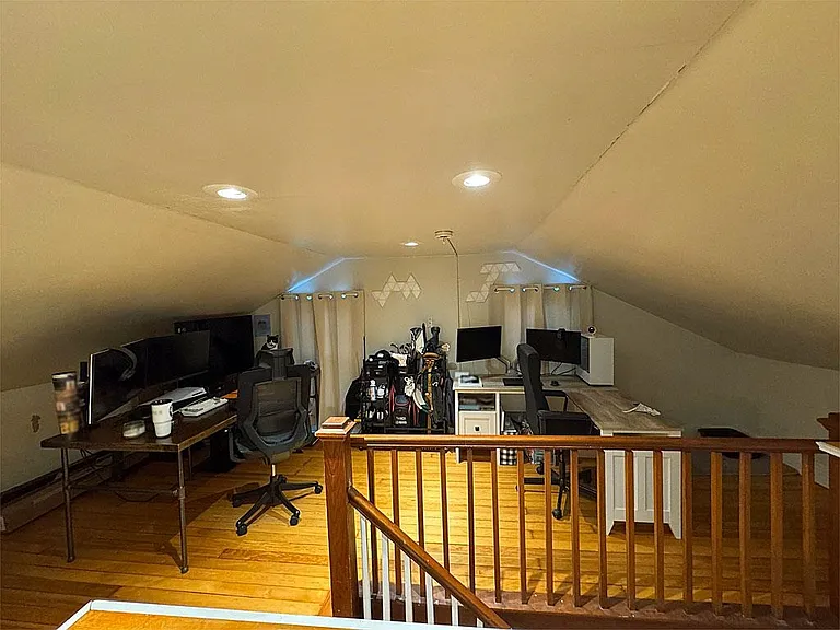 1626 Drake Rd — Photo 9