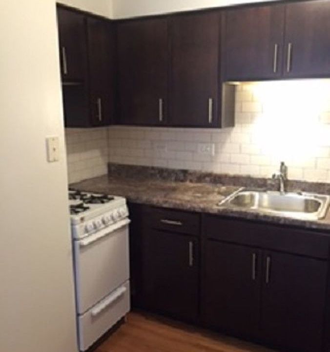 1st image of 5898 N Kenmore Ave #510