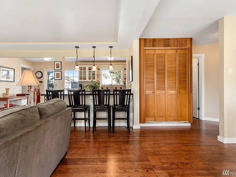 3312 Locust Ave W — Photo 17