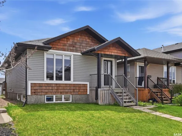 808 Glenview COVE, Martensville, SK S0K 0A2