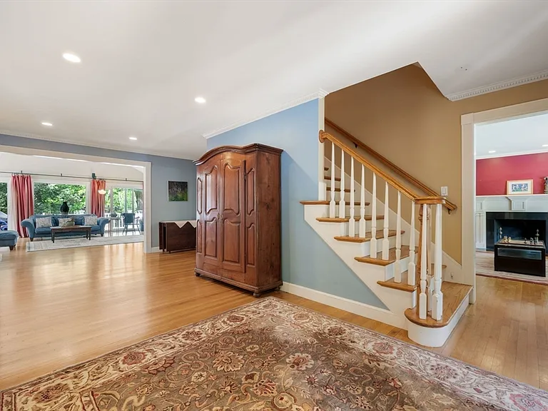 230 Follen Rd — Photo 5
