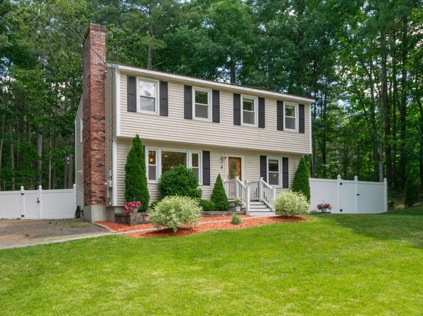 4 Patricia Drive, Hudson, NH 03051